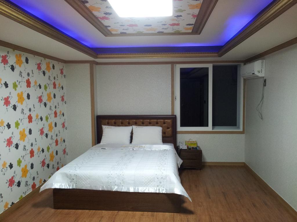 Guangju Hotel Banana غوانغجو المظهر الخارجي الصورة