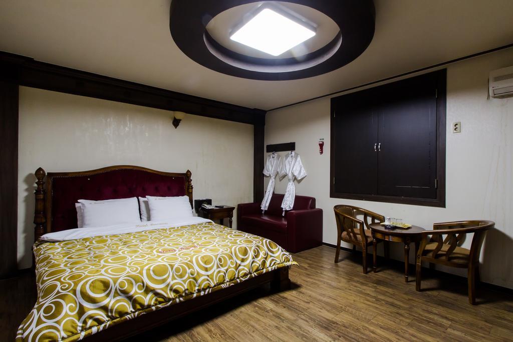 Guangju Hotel Banana غوانغجو المظهر الخارجي الصورة