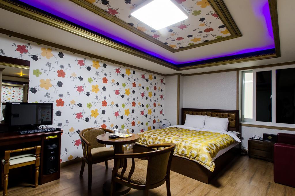 Guangju Hotel Banana غوانغجو المظهر الخارجي الصورة