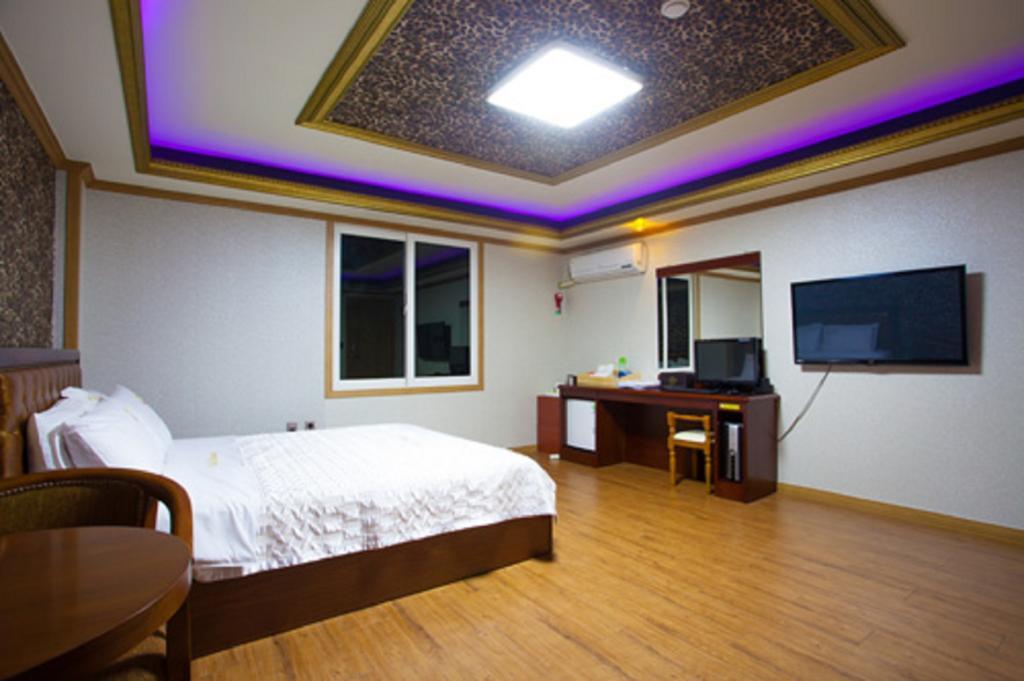 Guangju Hotel Banana غوانغجو المظهر الخارجي الصورة
