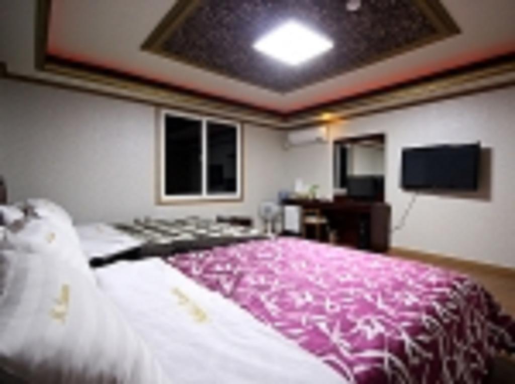 Guangju Hotel Banana غوانغجو المظهر الخارجي الصورة